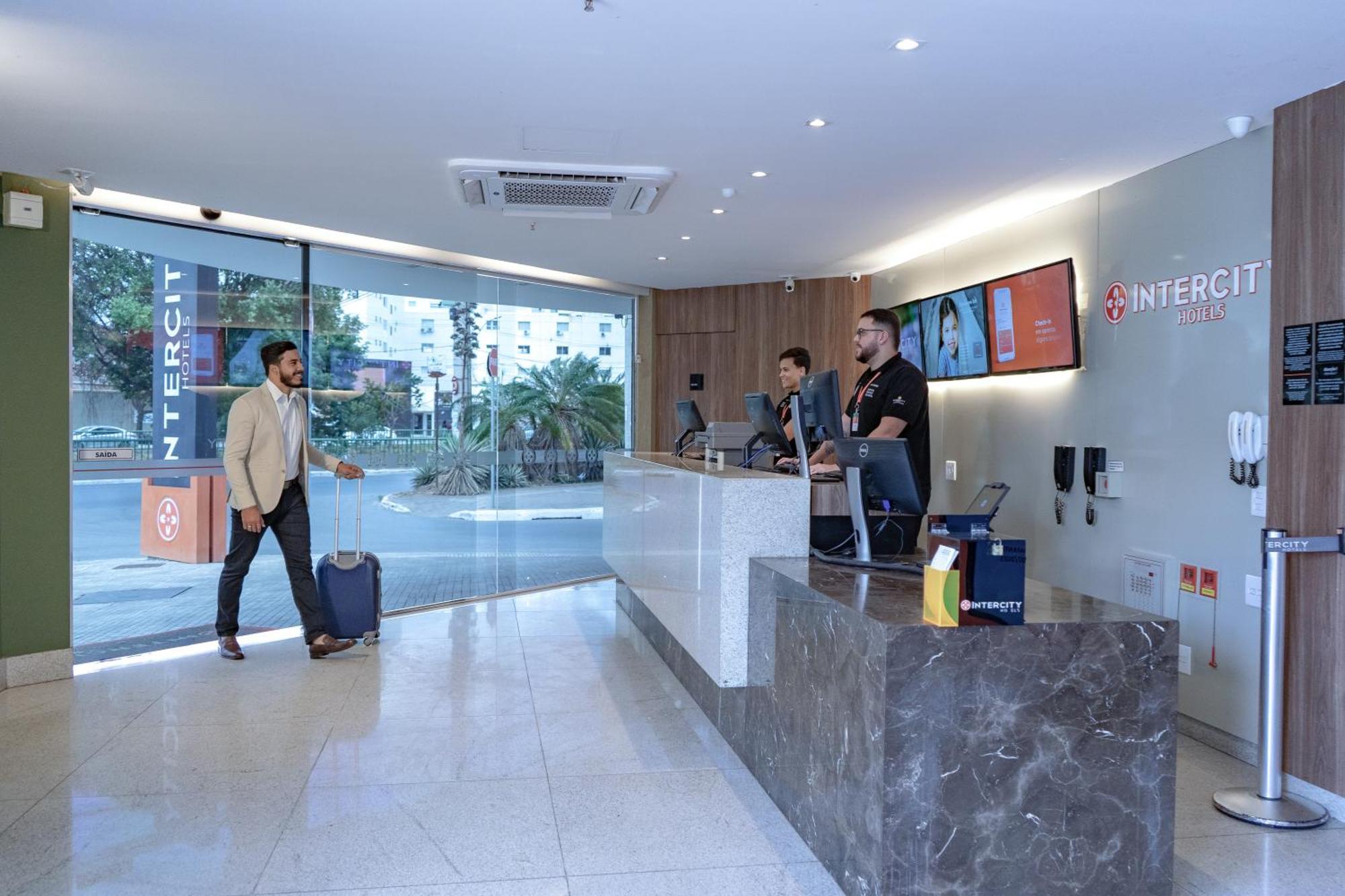 Intercity Montes Claros Exterior photo